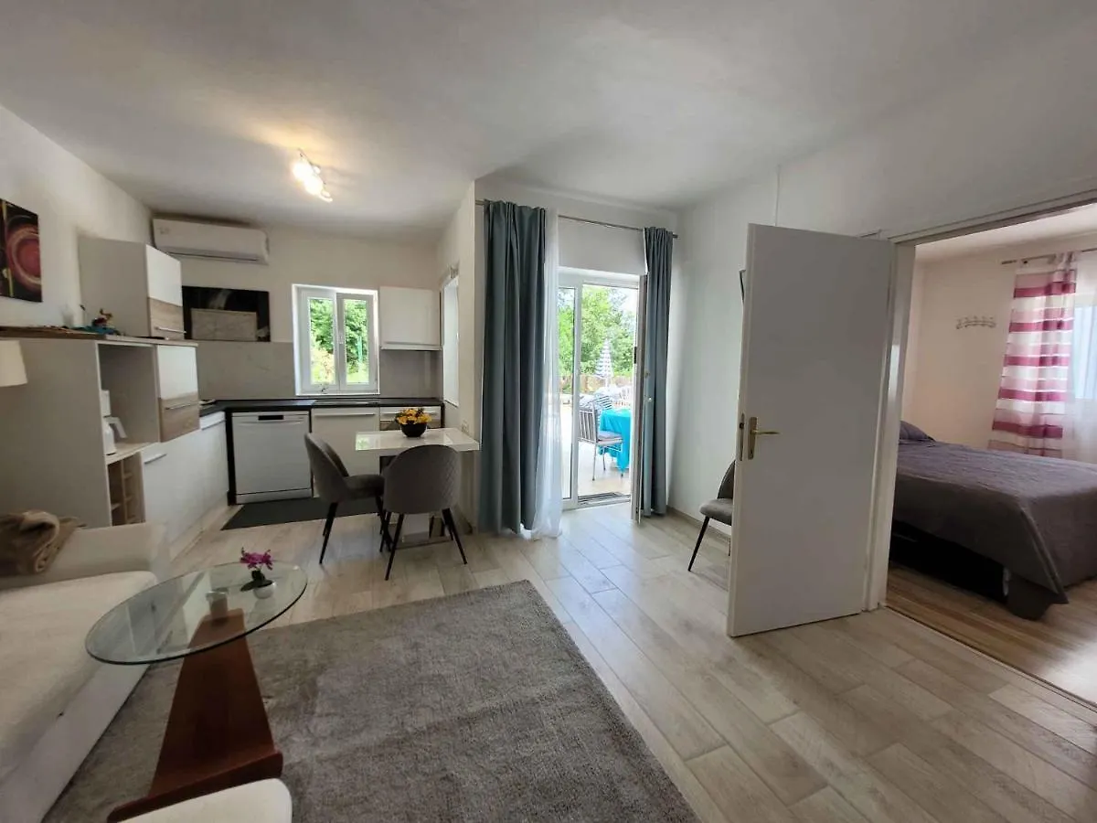 Apartment In Liganj 35613 Lovran 0*,